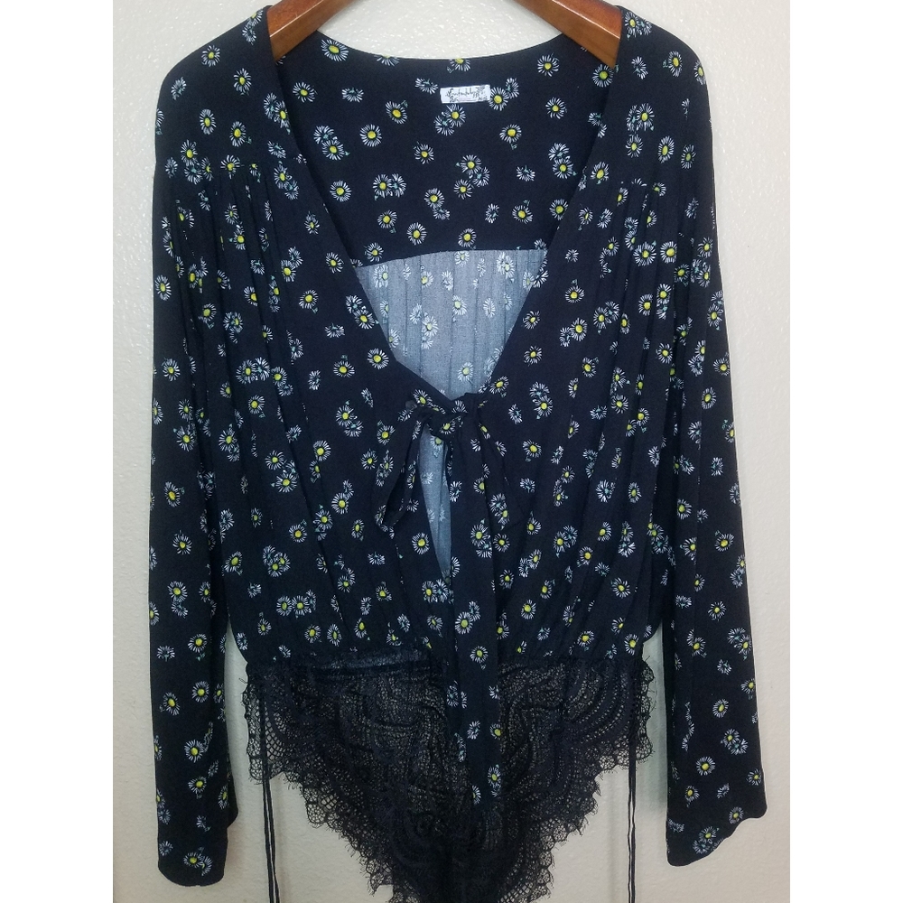 Intimately free People Floral Daisy Bell Sleeve Bodysuit L G